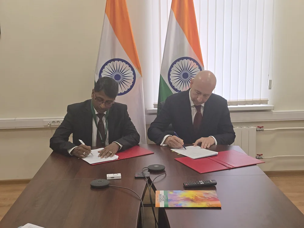 Signing of the NOSTROY accreditation agreement between MAX Tech International and NOSTROY representatives